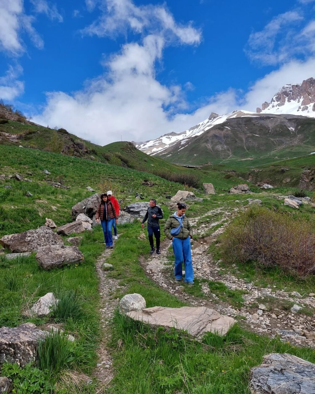 Instagram post from teamvautdesfaucons. This post is in position 3.